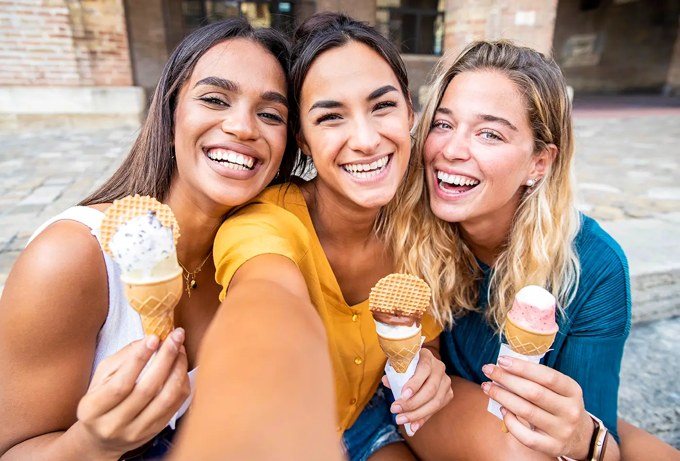 amigas felices